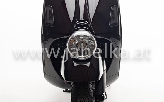 Umgebautes Motorrad Vespa GTV Sei Giorni 300hpe von Jahelka Zweirad GmbH - Bild 2 Umgebautes Motorrad Vespa GTV Sei Giorni 300hpe von Jahelka Zweirad GmbH - Bild 2