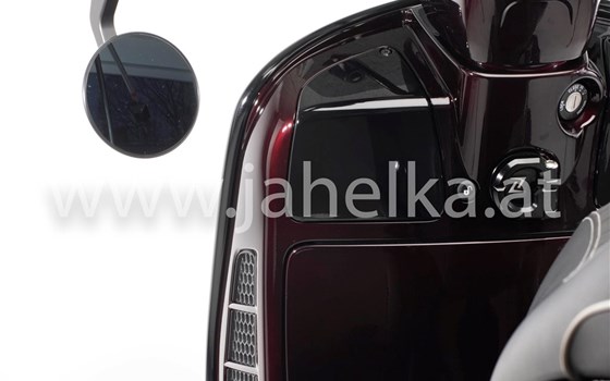 Umgebautes Motorrad Vespa GTV Sei Giorni 300hpe von Jahelka Zweirad GmbH - Bild 23 Umgebautes Motorrad Vespa GTV Sei Giorni 300hpe von Jahelka Zweirad GmbH - Bild 23