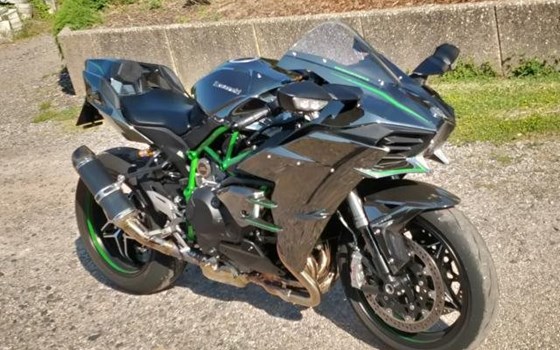 Umgebautes Motorrad Kawasaki Ninja H2 von Heinrich GmbH - Bild 3 Umgebautes Motorrad Kawasaki Ninja H2 von Heinrich GmbH - Bild 3