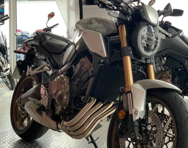 Rebuilt motorbike Honda CB650R Bild 1: Rebuilt motorbike Honda CB650R