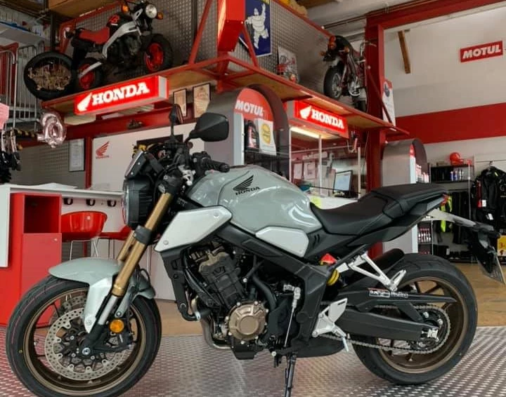 Rebuilt motorbike Honda CB650R Bild 5: Rebuilt motorbike Honda CB650R