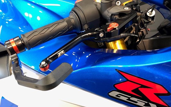 Umgebautes Motorrad Suzuki GSX-R 1000 R von Zweirad-Center Nuber GmbH - Bild 10 Umgebautes Motorrad Suzuki GSX-R 1000 R von Zweirad-Center Nuber GmbH - Bild 10