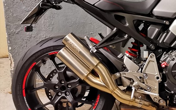 Umgebautes Motorrad Honda CB 1000 R von user1076595 - Bild 12 Umgebautes Motorrad Honda CB 1000 R von user1076595 - Bild 12