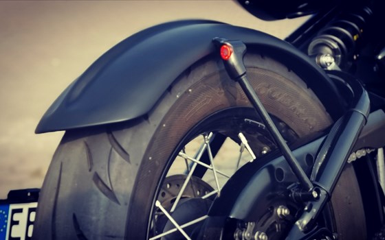 Umgebautes Motorrad Triumph Bonneville Bobber Black von Stärker-Profil GmbH - Bild 6 Umgebautes Motorrad Triumph Bonneville Bobber Black von Stärker-Profil GmbH - Bild 6