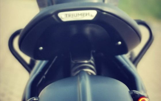 Umgebautes Motorrad Triumph Bonneville Bobber Black von Stärker-Profil GmbH - Bild 7 Umgebautes Motorrad Triumph Bonneville Bobber Black von Stärker-Profil GmbH - Bild 7