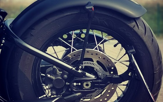 Umgebautes Motorrad Triumph Bonneville Bobber Black von Stärker-Profil GmbH - Bild 9 Umgebautes Motorrad Triumph Bonneville Bobber Black von Stärker-Profil GmbH - Bild 9