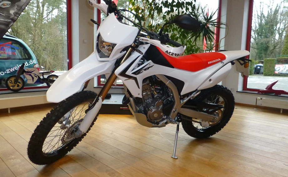 Rebuilt motorbike Honda CRF250L Bild 1: Rebuilt motorbike Honda CRF250L