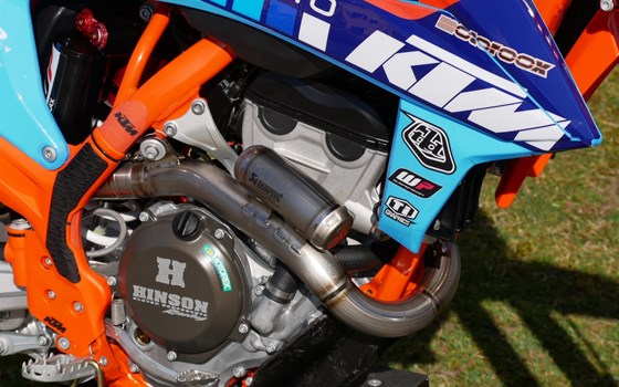 Umgebautes Motorrad KTM 250 SX-F von motoroox GmbH - Bild 10 Umgebautes Motorrad KTM 250 SX-F von motoroox GmbH - Bild 10