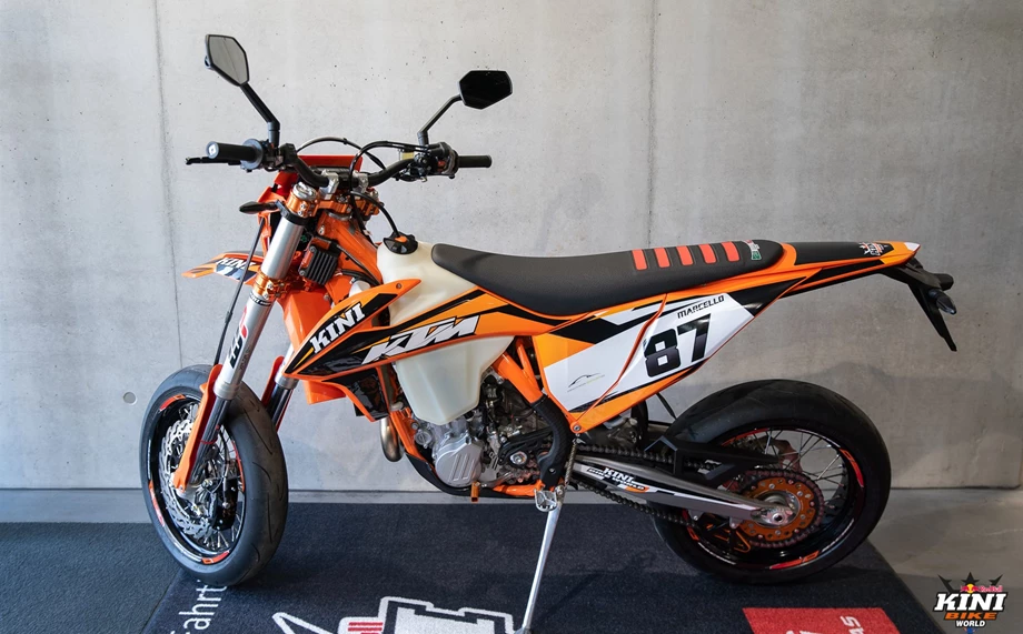 Umbgebautes Motorrad KTM 500 EXC-F SIX DAYS Bild 6: Umbgebautes Motorrad KTM 500 EXC-F SIX DAYS