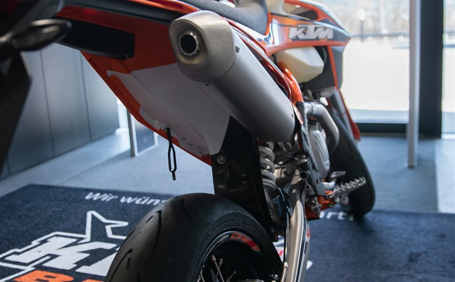 Umbgebautes Motorrad KTM 500 EXC-F SIX DAYS Bild 11: Umbgebautes Motorrad KTM 500 EXC-F SIX DAYS