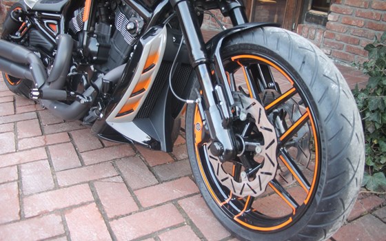 Umgebautes Motorrad Harley-Davidson Night Rod Special VRSCDX von X-Trem Custombikes - Bild 17 Umgebautes Motorrad Harley-Davidson Night Rod Special VRSCDX von X-Trem Custombikes - Bild 17