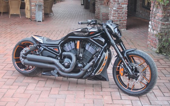 Umgebautes Motorrad Harley-Davidson Night Rod Special VRSCDX von X-Trem Custombikes - Bild 1 Umgebautes Motorrad Harley-Davidson Night Rod Special VRSCDX von X-Trem Custombikes - Bild 1