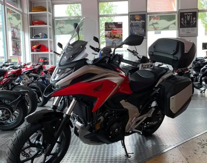 Rebuilt motorbike Honda NC700X DCT Bild 2: Rebuilt motorbike Honda NC700X DCT