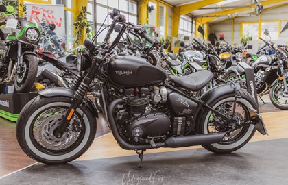 Triumph Bonneville Bobber Black Custom Bike Triumph Bonneville Bobber Black Custom Bike
