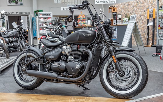 Umgebautes Motorrad Triumph Bonneville Bobber Black von Warm Up Zweiradtechnik GmbH - Bild 3 Umgebautes Motorrad Triumph Bonneville Bobber Black von Warm Up Zweiradtechnik GmbH - Bild 3