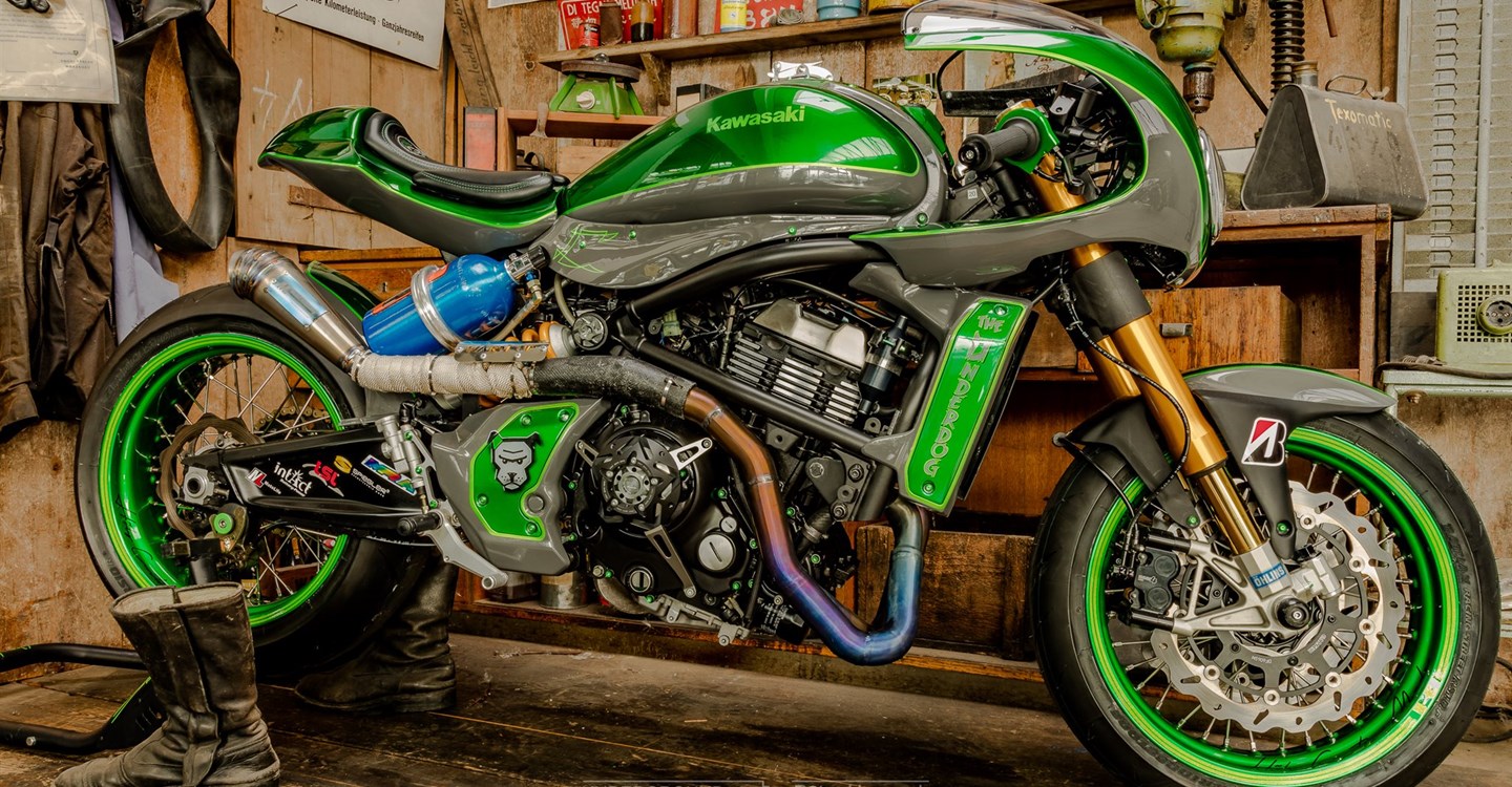 Umbgebautes Motorrad Kawasaki Vulcan S Special Edition