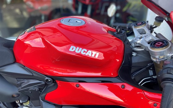 Umgebautes Motorrad Ducati 1299 Panigale von Direct Performance - Bild 4 Umgebautes Motorrad Ducati 1299 Panigale von Direct Performance - Bild 4