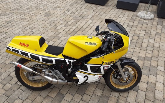 Umgebautes Motorrad Yamaha RD 500 von user1207849 - Bild 6 Umgebautes Motorrad Yamaha RD 500 von user1207849 - Bild 6