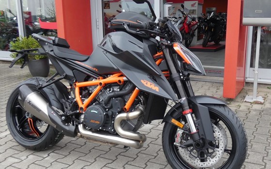 Umgebautes Motorrad KTM 1290 Super Duke R von Motorrad Bolte - Bild 12 Umgebautes Motorrad KTM 1290 Super Duke R von Motorrad Bolte - Bild 12