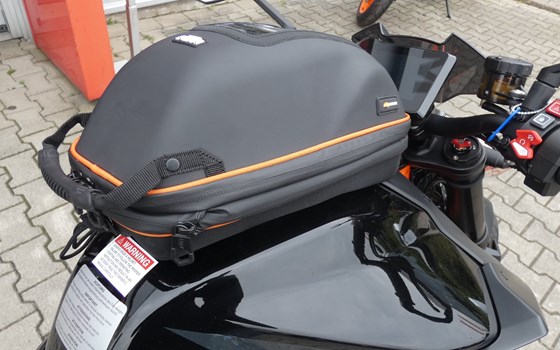 Umgebautes Motorrad KTM 1290 Super Duke R von Motorrad Bolte - Bild 10 Umgebautes Motorrad KTM 1290 Super Duke R von Motorrad Bolte - Bild 10