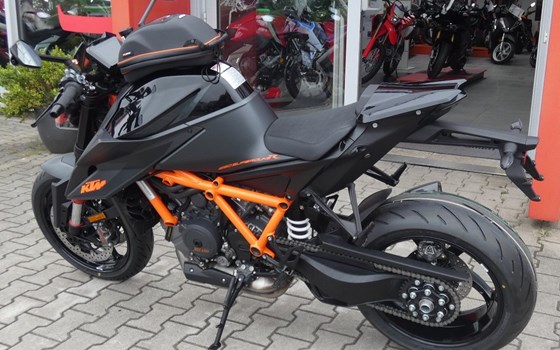 Umgebautes Motorrad KTM 1290 Super Duke R von Motorrad Bolte - Bild 8 Umgebautes Motorrad KTM 1290 Super Duke R von Motorrad Bolte - Bild 8