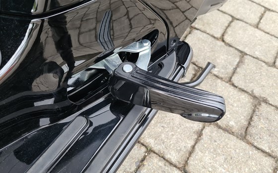 Umgebautes Motorrad Vespa GTS 300 hpe Super von MK Cycle Shop GmbH & Co. KG - Bild 13 Umgebautes Motorrad Vespa GTS 300 hpe Super von MK Cycle Shop GmbH & Co. KG - Bild 13