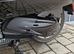 Umbgebautes Motorrad Vespa GTS 300 hpe Super