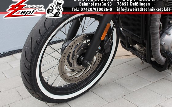 Umgebautes Motorrad Triumph Bonneville Bobber von Zweiradtechnik Zepf GmbH - Bild 14 Umgebautes Motorrad Triumph Bonneville Bobber von Zweiradtechnik Zepf GmbH - Bild 14