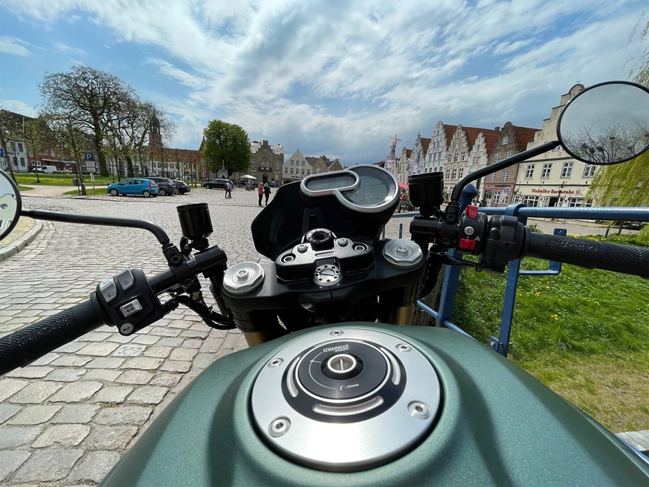 Rebuilt motorbike Ducati Scrambler 1100 Special Bild 4: Rebuilt motorbike Ducati Scrambler 1100 Special