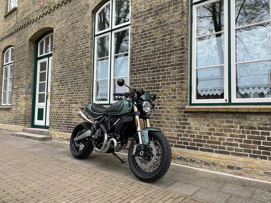 Rebuilt motorbike Ducati Scrambler 1100 Special Bild 5: Rebuilt motorbike Ducati Scrambler 1100 Special