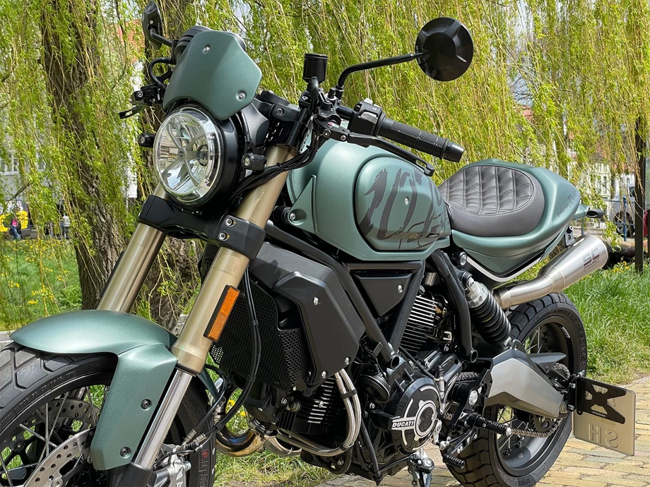 Rebuilt motorbike Ducati Scrambler 1100 Special Bild 6: Rebuilt motorbike Ducati Scrambler 1100 Special
