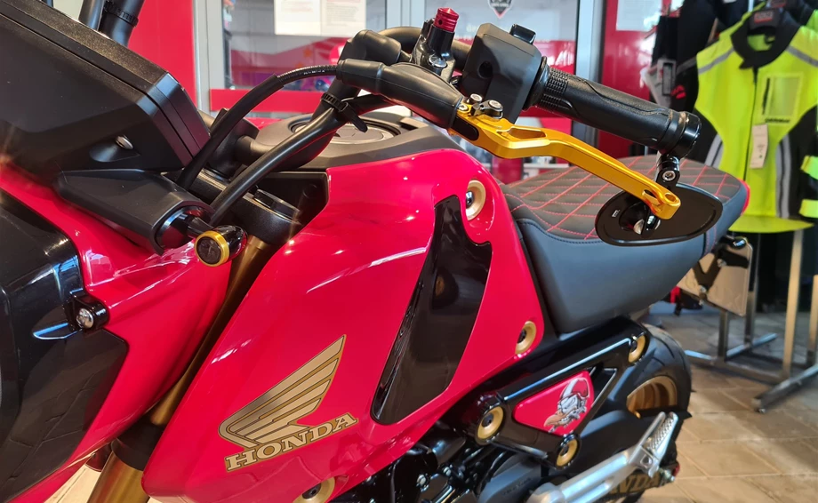 Umbgebautes Motorrad Honda MSX125 Grom Bild 2: Umbgebautes Motorrad Honda MSX125 Grom