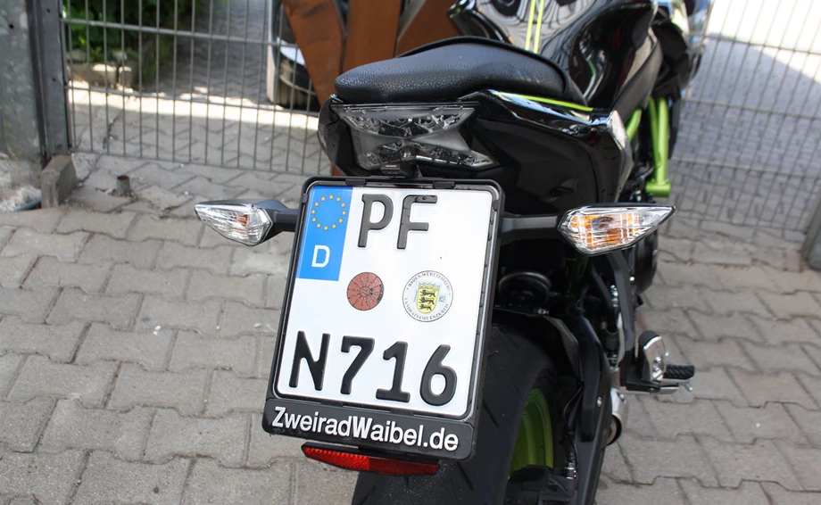 Umbgebautes Motorrad Kawasaki Z650 Bild 3: Umbgebautes Motorrad Kawasaki Z650