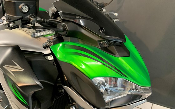 Umgebautes Motorrad Kawasaki Z900 von Zweirad-Center Nuber GmbH - Bild 9 Umgebautes Motorrad Kawasaki Z900 von Zweirad-Center Nuber GmbH - Bild 9