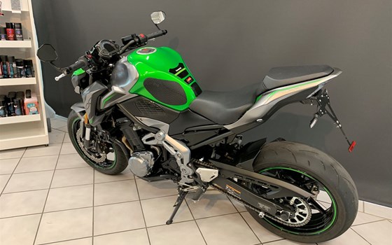 Umgebautes Motorrad Kawasaki Z900 von Zweirad-Center Nuber GmbH - Bild 6 Umgebautes Motorrad Kawasaki Z900 von Zweirad-Center Nuber GmbH - Bild 6