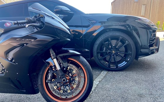 Umgebautes Motorrad Honda CBR1000RR Fireblade von Direct Performance - Bild 7 Umgebautes Motorrad Honda CBR1000RR Fireblade von Direct Performance - Bild 7