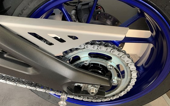 Umgebautes Motorrad Yamaha MT-09 von Altzschner GmbH - Bild 9 Umgebautes Motorrad Yamaha MT-09 von Altzschner GmbH - Bild 9