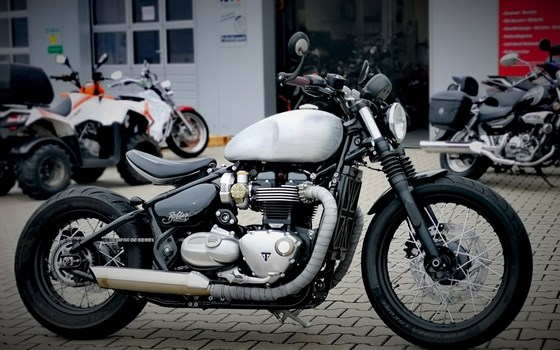 Umgebautes Motorrad Triumph Bonneville Bobber von Stärker-Profil GmbH - Bild 3 Umgebautes Motorrad Triumph Bonneville Bobber von Stärker-Profil GmbH - Bild 3