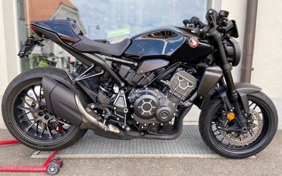 Umgebautes Motorrad Honda CB 1000 R von Direct Performance - Bild 1