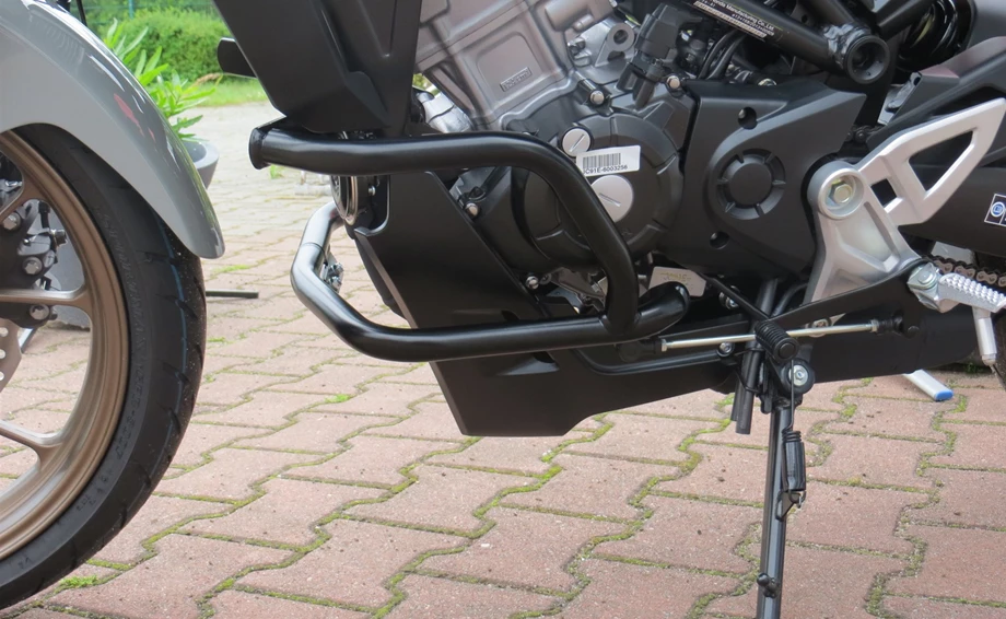 Umbgebautes Motorrad Honda CB125R Bild 4: Umbgebautes Motorrad Honda CB125R
