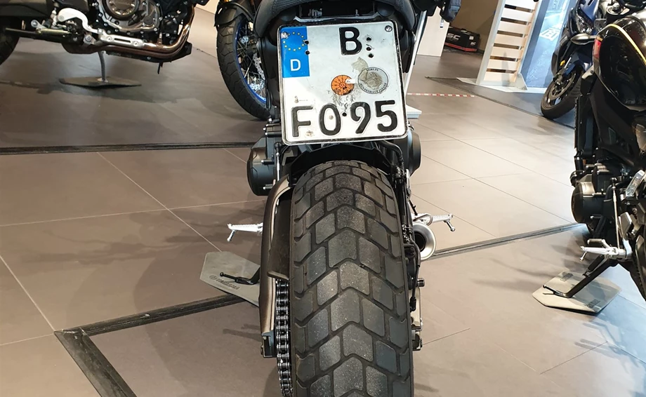 Umbgebautes Motorrad Yamaha XSR900 Bild 9: Umbgebautes Motorrad Yamaha XSR900