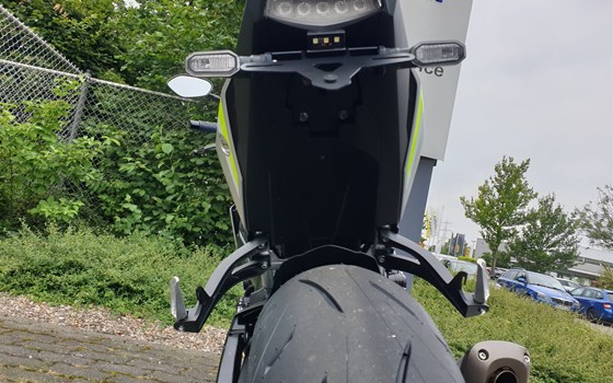 Umgebautes Motorrad Suzuki GSX-S1000 von Motorradtechnik Kranz GmbH - Bild 2 Umgebautes Motorrad Suzuki GSX-S1000 von Motorradtechnik Kranz GmbH - Bild 2