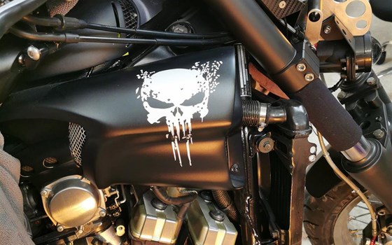 Umgebautes Motorrad Yamaha V-Max VMX 1200 von user1215425 - Bild 10 Umgebautes Motorrad Yamaha V-Max VMX 1200 von user1215425 - Bild 10