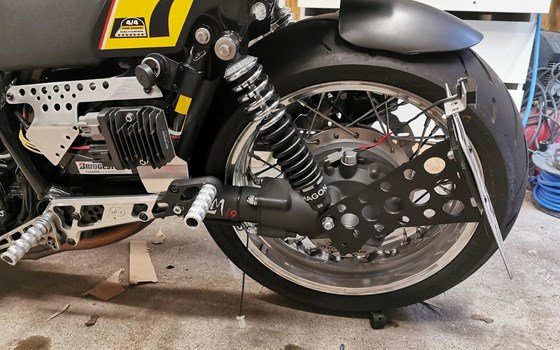 Umgebautes Motorrad Yamaha V-Max VMX 1200 von user1215425 - Bild 5 Umgebautes Motorrad Yamaha V-Max VMX 1200 von user1215425 - Bild 5