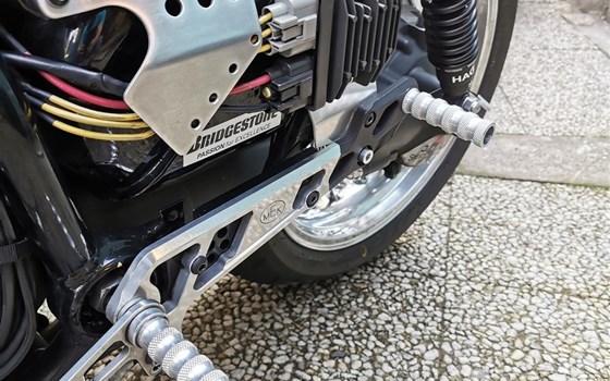 Umgebautes Motorrad Yamaha V-Max VMX 1200 von user1215425 - Bild 6 Umgebautes Motorrad Yamaha V-Max VMX 1200 von user1215425 - Bild 6