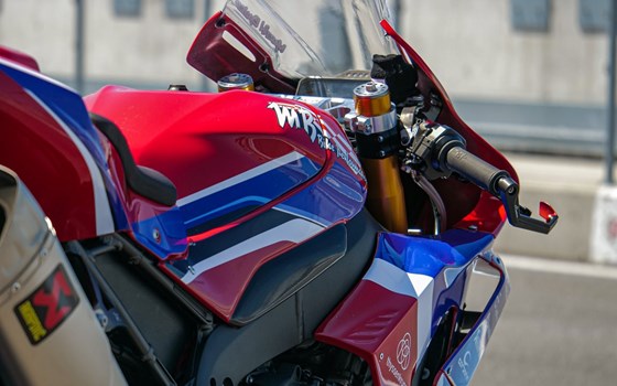 Umgebautes Motorrad Honda CBR1000RR-R Fireblade von Kevin Auer Bike Performance GmbH - Bild 4 Umgebautes Motorrad Honda CBR1000RR-R Fireblade von Kevin Auer Bike Performance GmbH - Bild 4