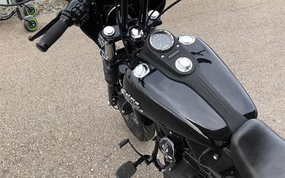 Umgebautes Motorrad Harley-Davidson Dyna Street Bob FXDB von Berni´s Biker Bude - Bild 3 Umgebautes Motorrad Harley-Davidson Dyna Street Bob FXDB von Berni´s Biker Bude - Bild 3
