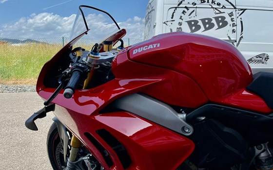 Umgebautes Motorrad Ducati Panigale V4 S von Berni´s Biker Bude - Bild 1 Umgebautes Motorrad Ducati Panigale V4 S von Berni´s Biker Bude - Bild 1