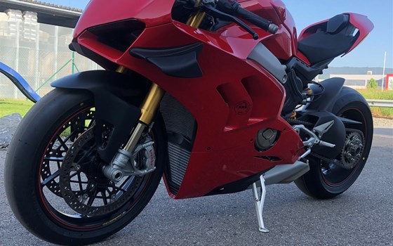 Umgebautes Motorrad Ducati Panigale V4 S von Berni´s Biker Bude - Bild 2 Umgebautes Motorrad Ducati Panigale V4 S von Berni´s Biker Bude - Bild 2