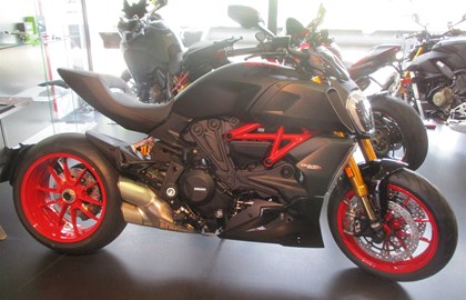 Ducati Diavel 1260 S Custom Bike Ducati Diavel 1260 S Custom Bike